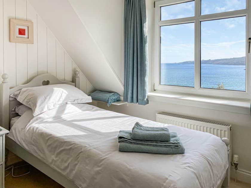 Twin bedroom | Braehead Cottage, Lamlash, Isle of Arran