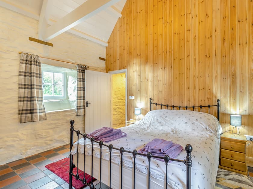 Double bedroom | Penpompren, Blaenpennal, near Aberystwyth