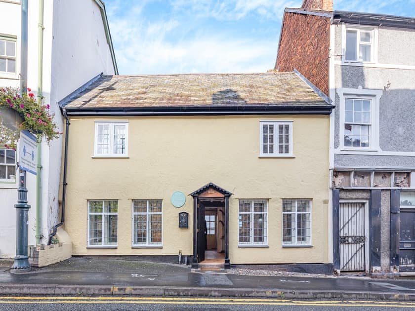 Exterior | Crown Cottage, Ruthin