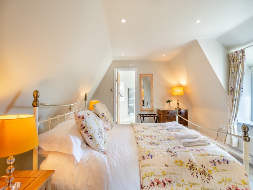Double bedroom | York Cottage, Thornham, near Hunstanton