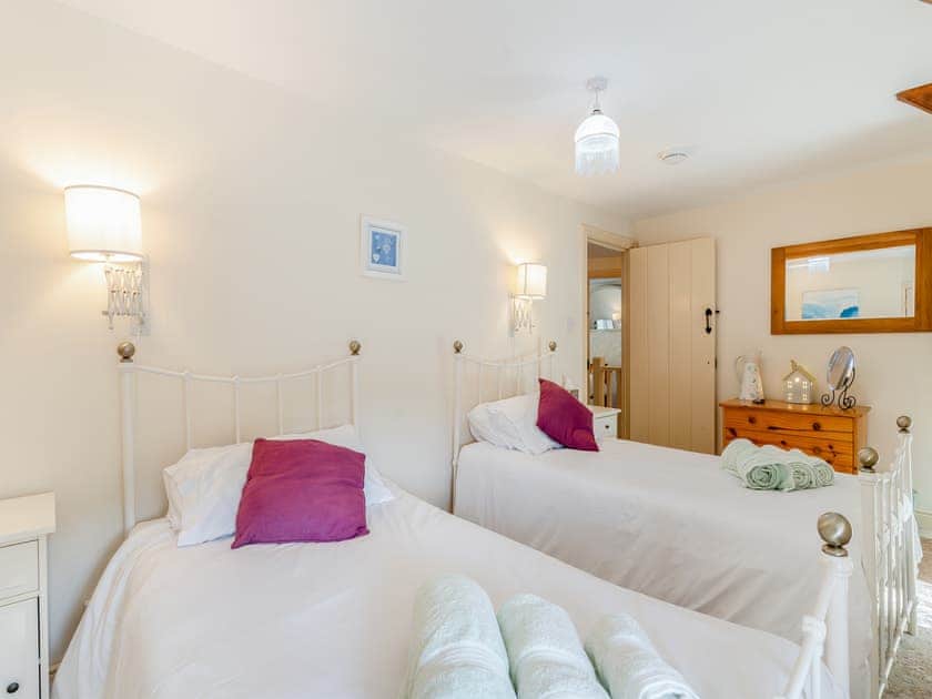 Twin bedroom | Solva-Llys Aber, Solva