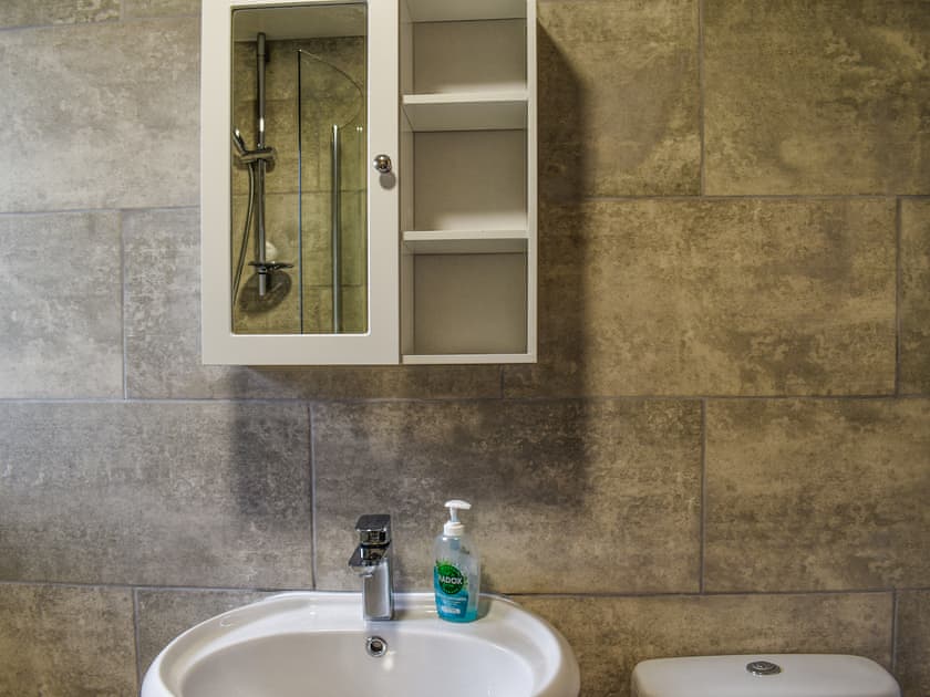 Bathroom | Gable End Cottage, Ingleton