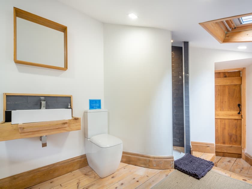Bathroom | Yr Allt, Abergele