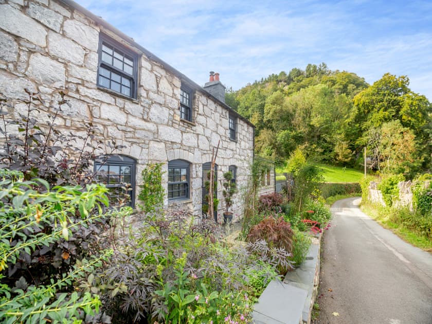 Exterior | Yr Allt, Abergele