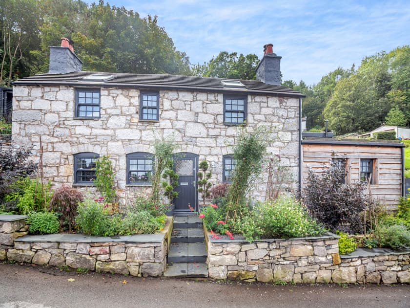 Exterior | Yr Allt, Abergele
