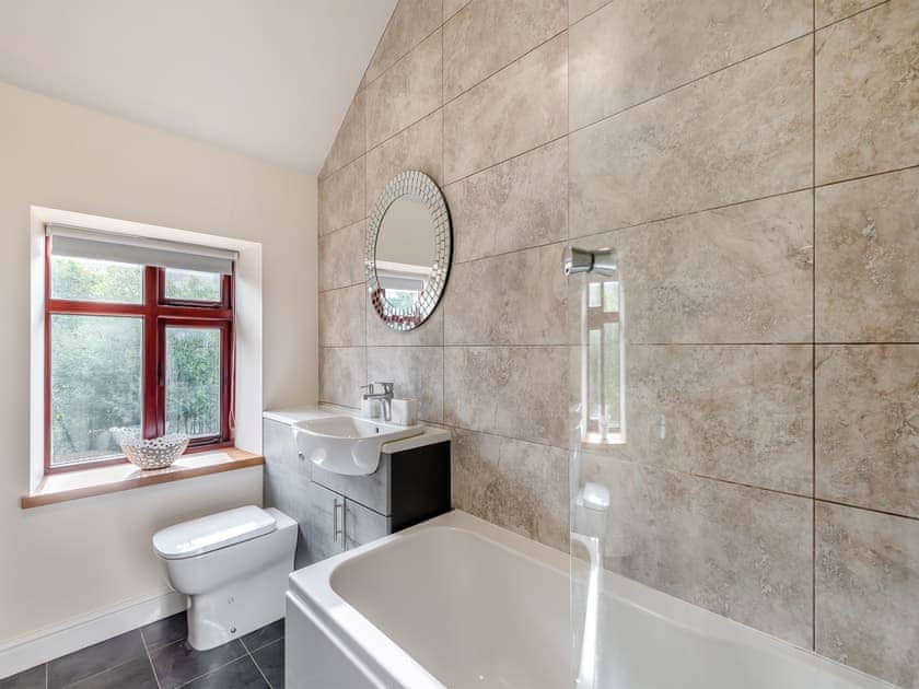 Bathroom | Vera’s Cottage, Edale, near Castleton