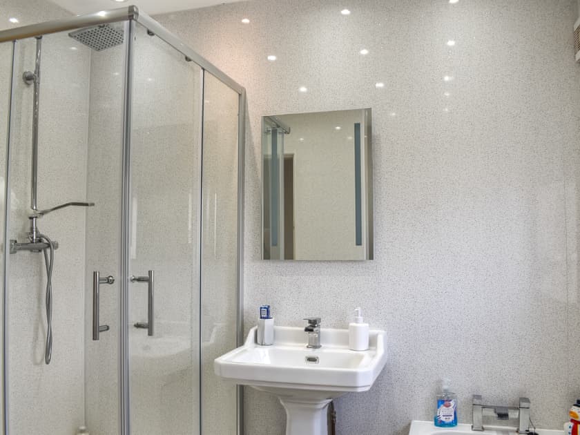 Bathroom | Wylandre, Amlwch