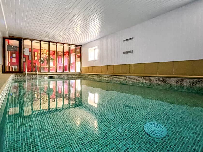 Swimming pool | De Ferrers - Harthill Hall, Alport, near Bakewell