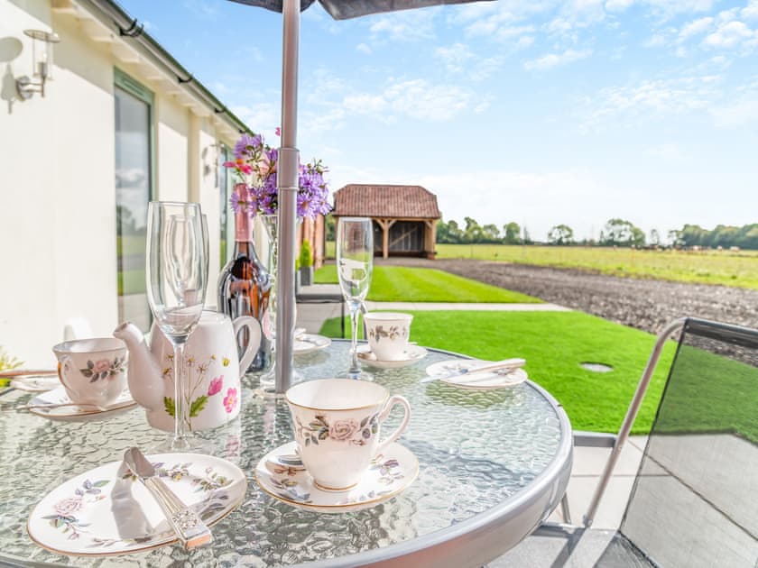 Outdoor eating area | The Old Dairy, Wimborne