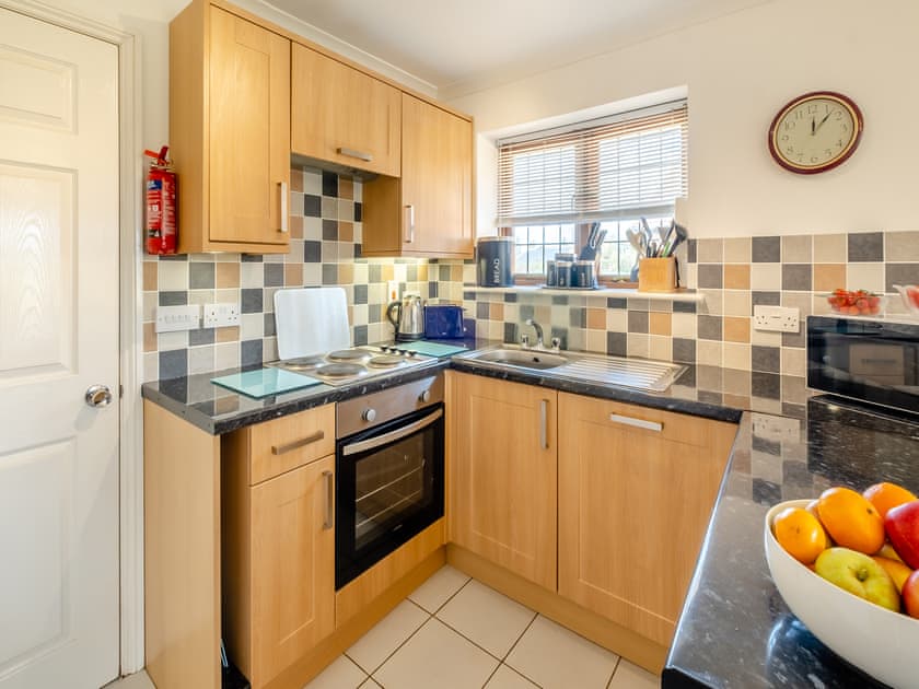 Kitchen area | Hill Top Cottage - Fair Isle Holiday Cottages, Newport