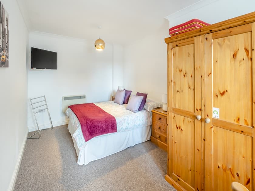 Double bedroom | Hill Top Cottage - Fair Isle Holiday Cottages, Newport