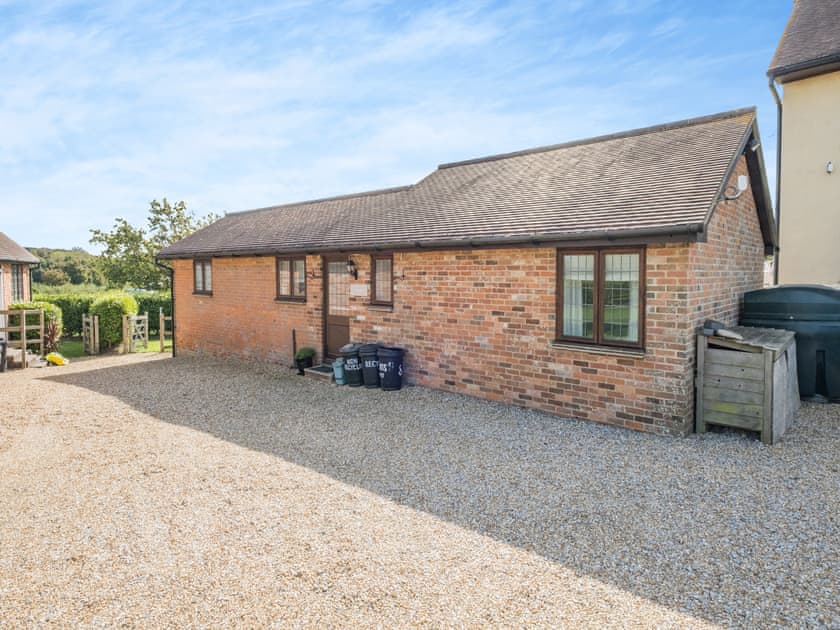Exterior | Hill Top Cottage - Fair Isle Holiday Cottages, Newport