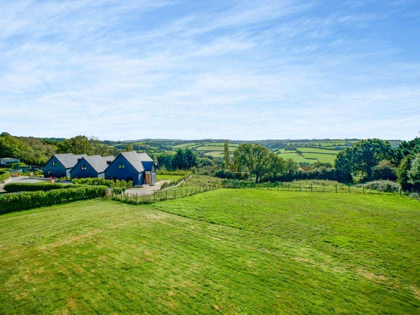 Surrounding area | Hill Top Barn - Fair Isle Holiday Cottages, Newport