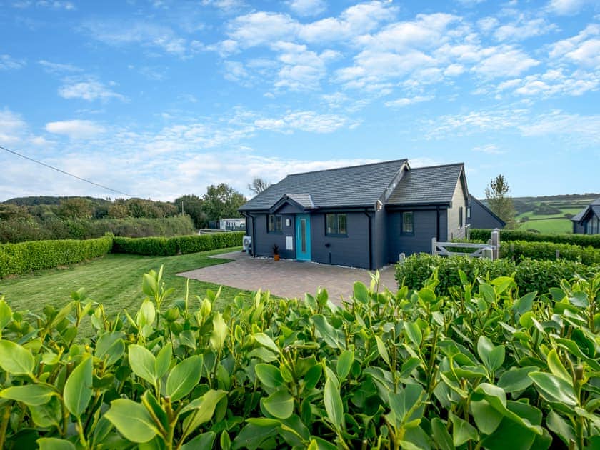 Exterior | Fastnet - Fair Isle Holiday Cottages, Near Newport