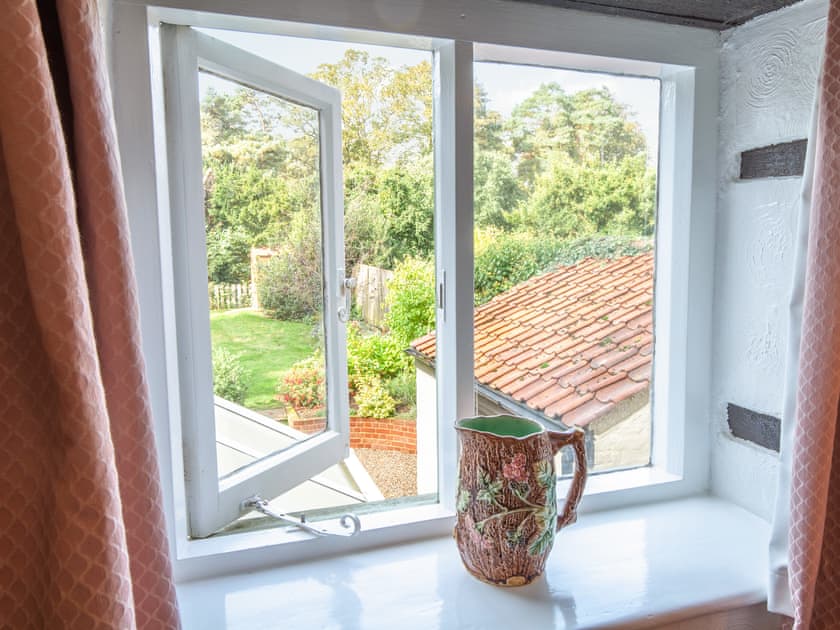 Double bedroom | Colbridge Cottage, Docking, near Hunstanton