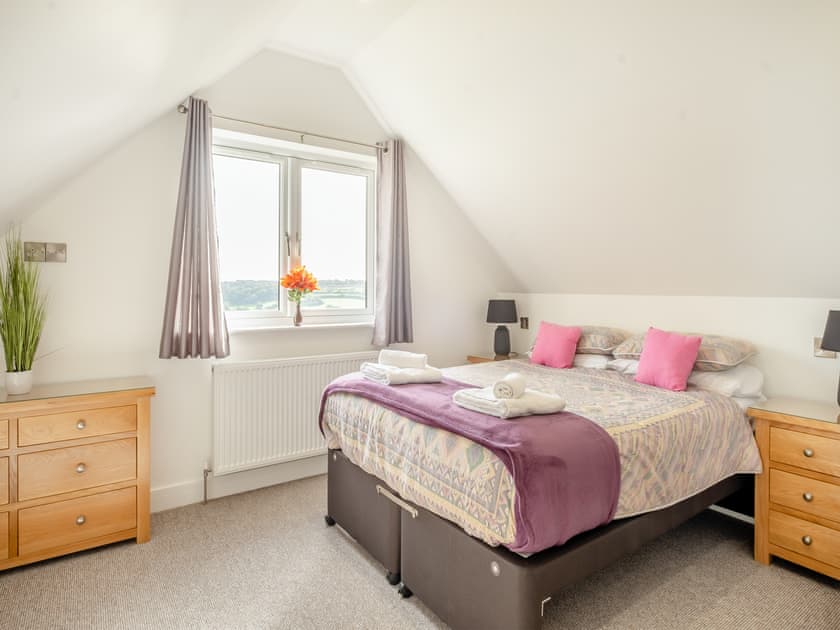 Double bedroom | Viking - Fair Isle Holiday Cottages, Newport