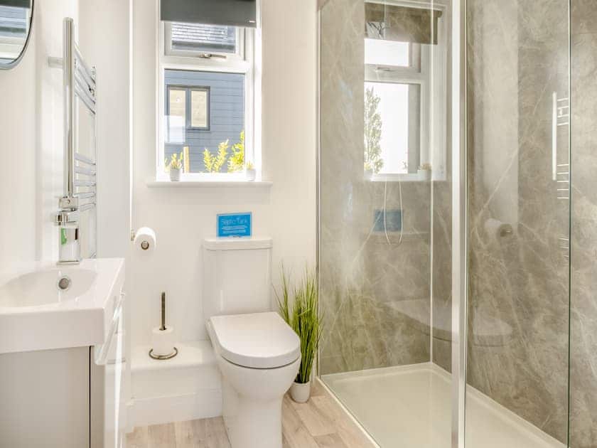 Shower room | Viking - Fair Isle Holiday Cottages, Newport