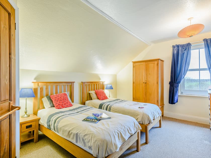 Twin bedroom | Beach House, Sea Palling