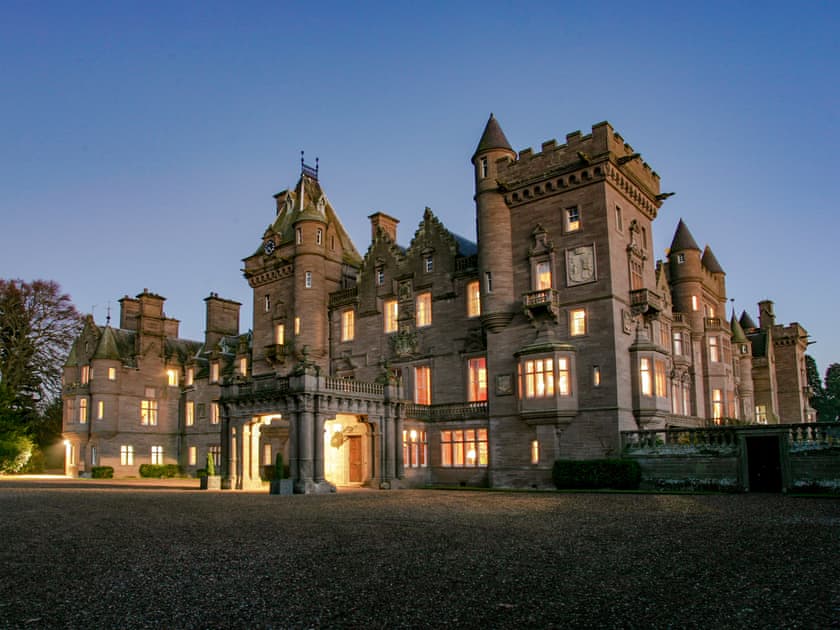 Kinnaird Castle | Glen Apartment - Kinnaird Castle, Brechin