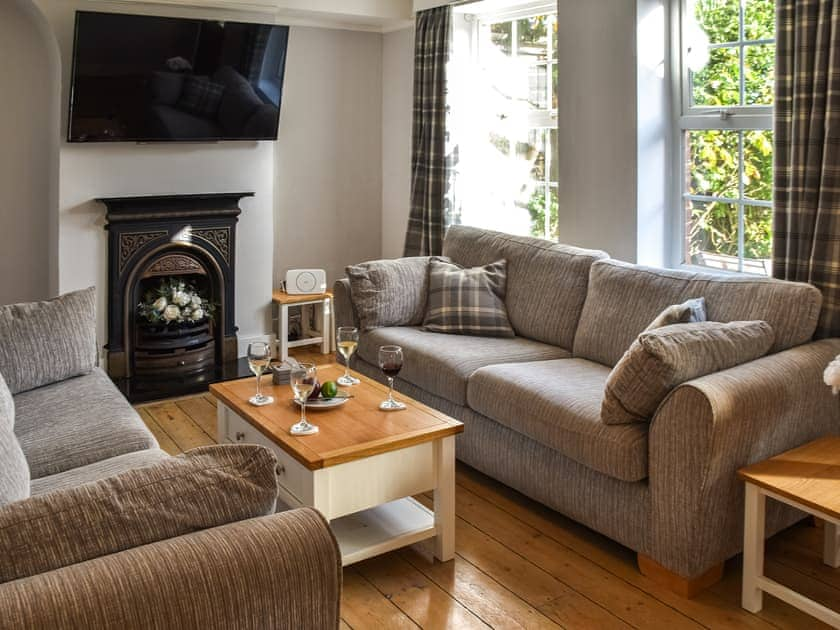 Living room | 5 Coastguard Cottages, Caister on Sea