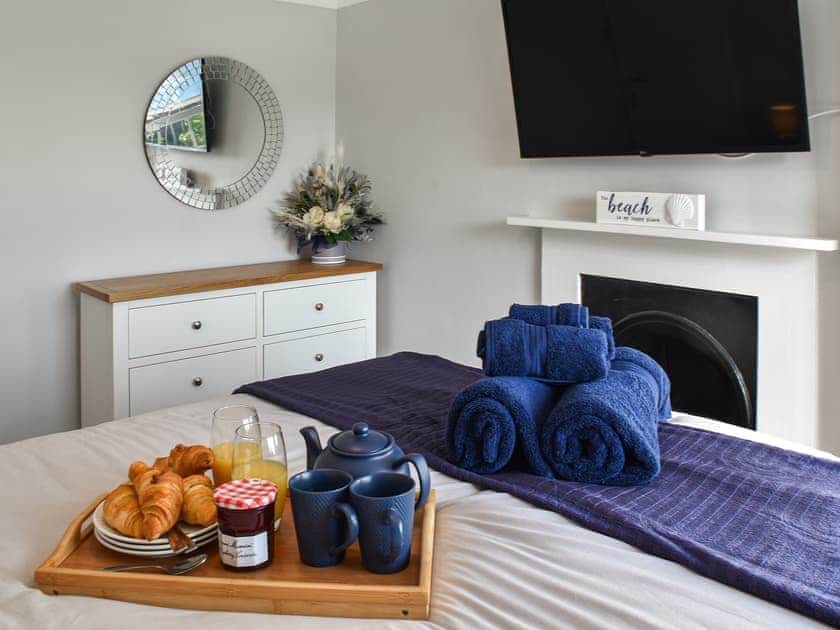 Double bedroom | 5 Coastguard Cottages, Caister on Sea