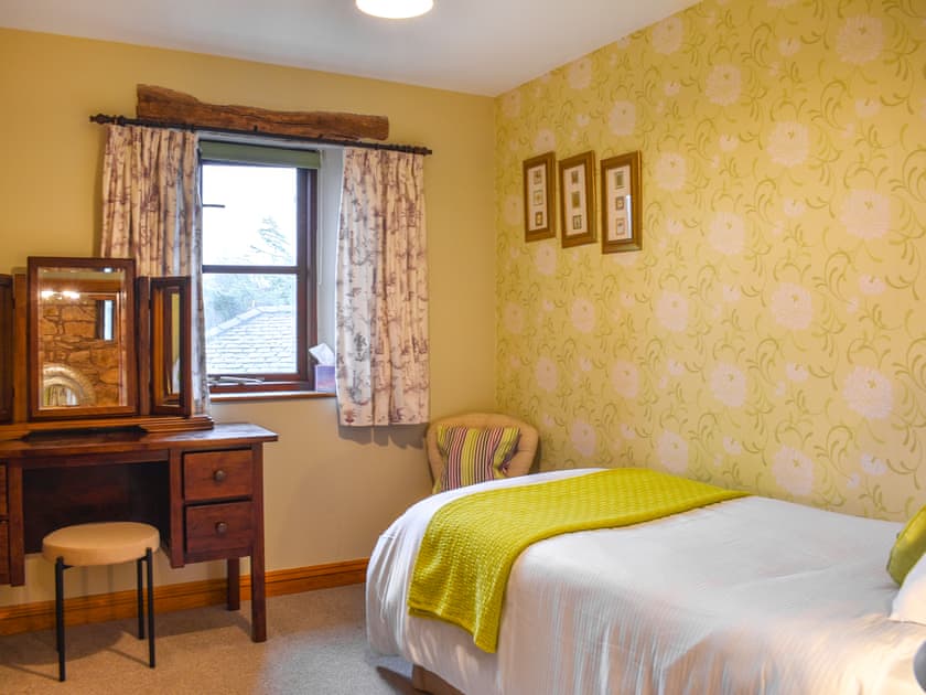 Single bedroom | Barn End - Hole House Farm Cottages, Pooley Bridge, nr. Ullswater