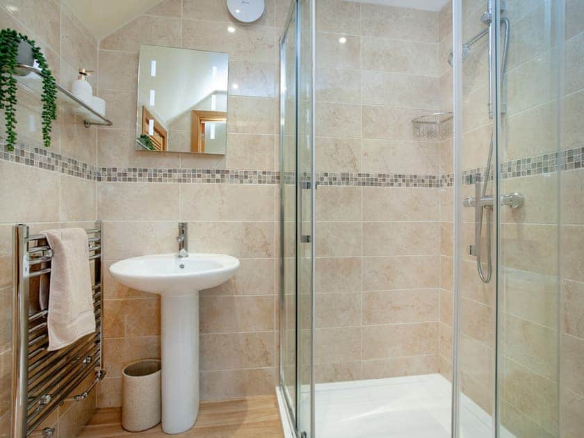 Bathroom | Orchard View - Sunnyfield, Bilbrook, Minehead