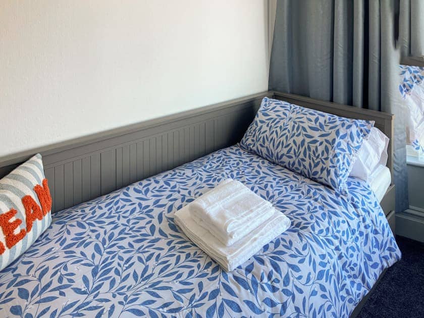 Single bedroom | Blue Sands, Morecambe
