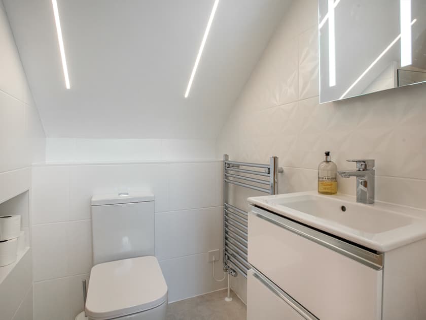 Bathroom | Brook Cottage - Sunnyfield, Bilbrook, Minehead