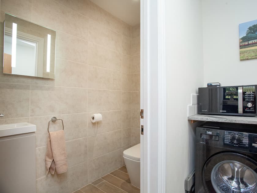 Bathroom | Brook Cottage - Sunnyfield, Bilbrook, Minehead
