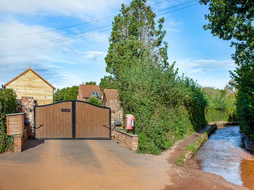 Exterior | Brook Cottage - Sunnyfield, Bilbrook, Minehead