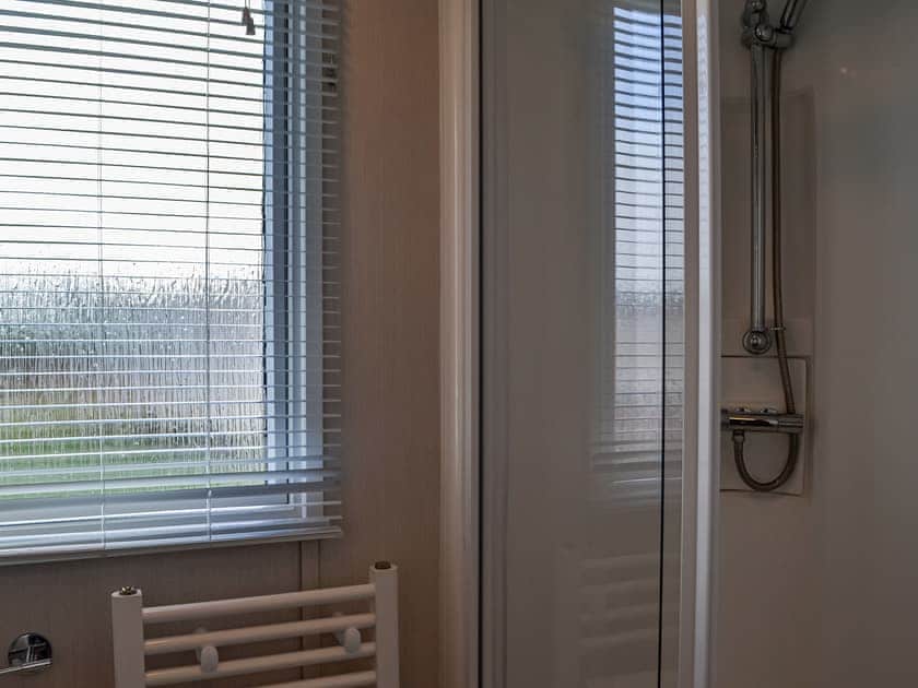 Bathroom | Merse Place 154 - Bonnie Escapes, Southerness