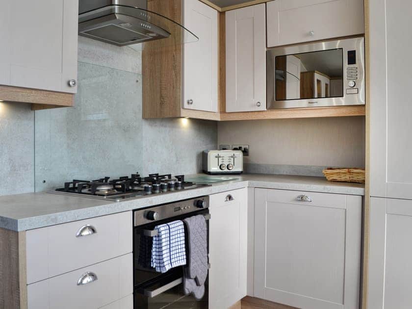 Kitchen | Gill Bay - Bonnie Escapes, Southerness