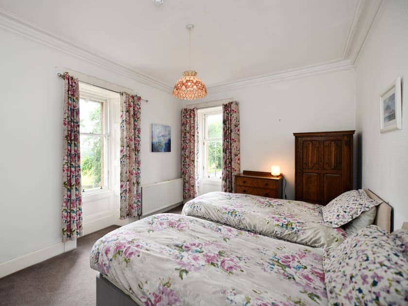 Twin bedroom | Albion House, Castle Douglas
