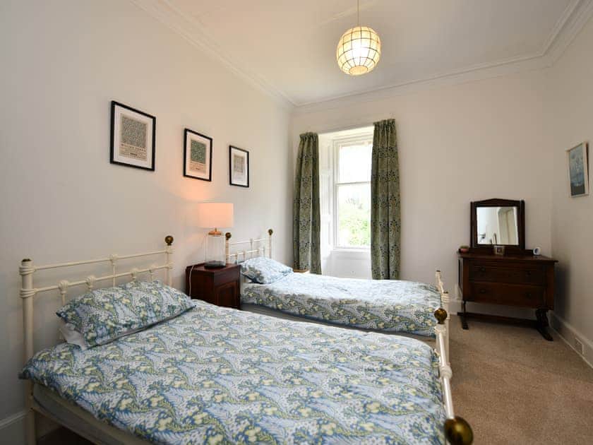 Twin bedroom | Albion House, Castle Douglas