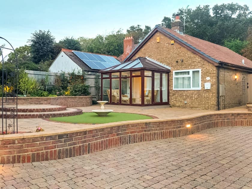 Exterior | Kennet Valley View, Reading