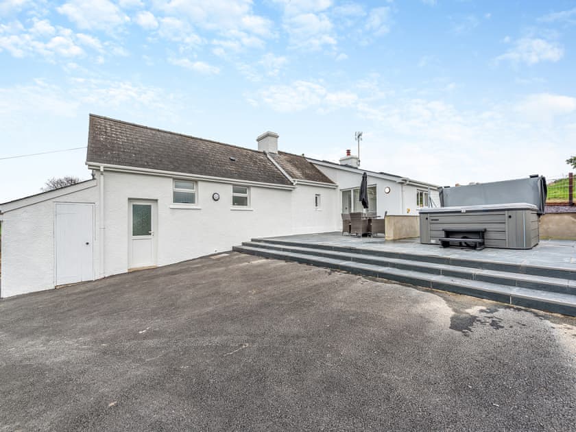 Exterior | Maesyrhaf, Cross Inn, near New Quay