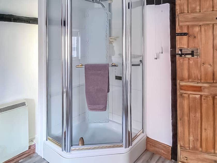 Bathroom | Hive Mews, Abingdon