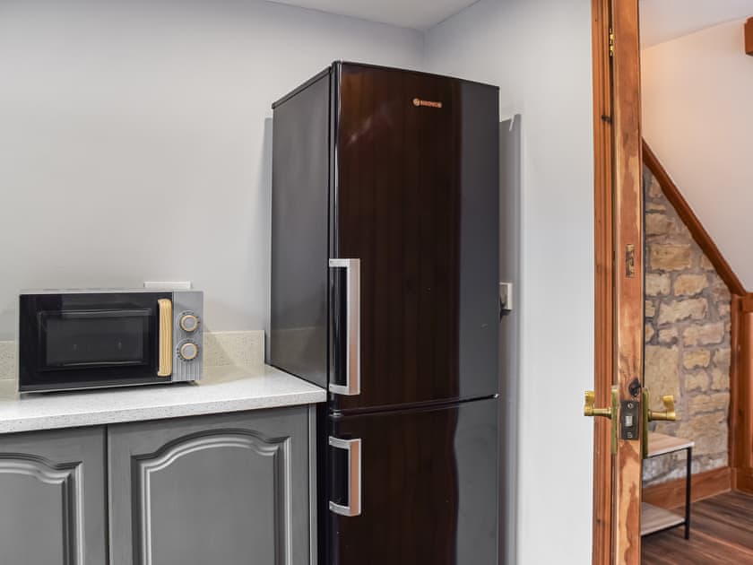 Kitchen | Voelas Cottage Annexe, Pontybodkin, near Mold