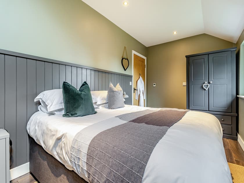 Double bedroom | The Stone Barn - Shady Hall Farm, Sheffield