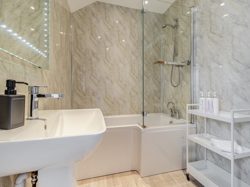 Bathroom | The Stone Barn - Shady Hall Farm, Sheffield