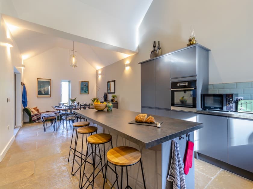 Kitchen/diner | The Cow Shed - Shady Hall Farm, Sheffield