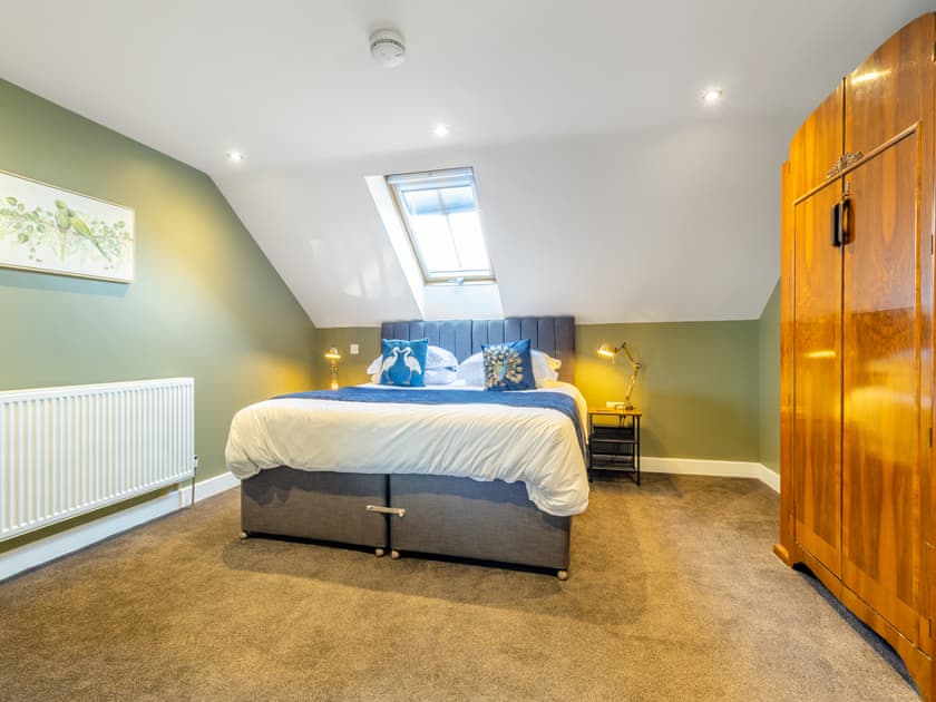 Double bedroom | The Cow Shed - Shady Hall Farm, Sheffield