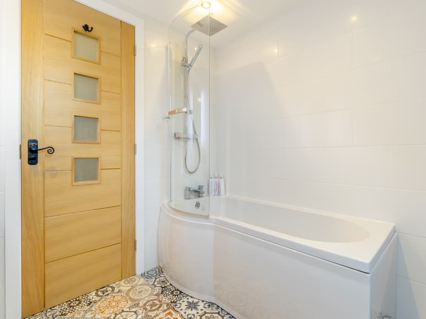 Bathroom | The Cow Shed - Shady Hall Farm, Sheffield