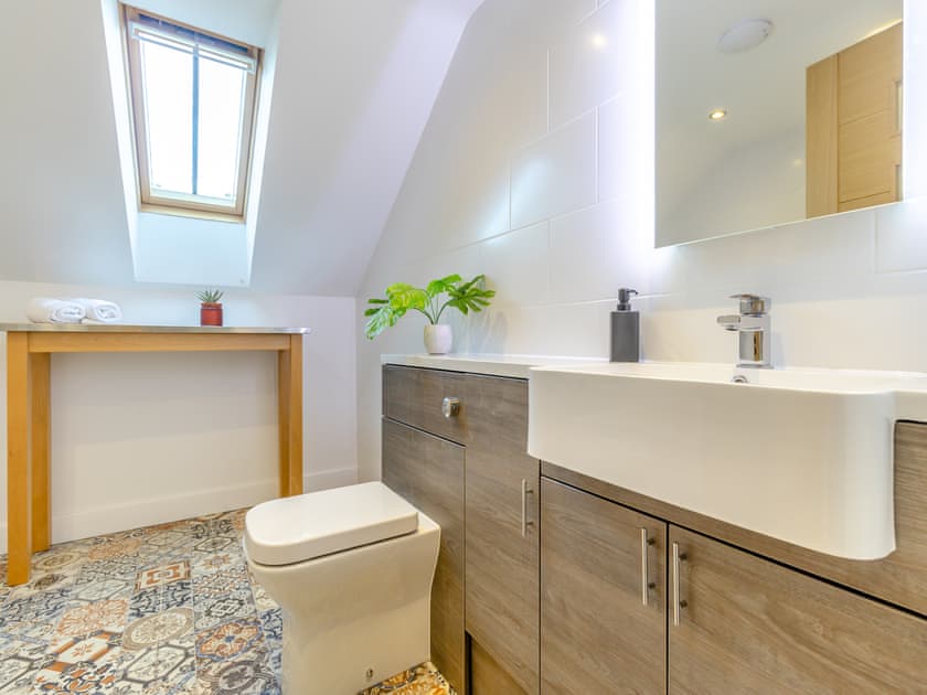 Bathroom | The Cow Shed - Shady Hall Farm, Sheffield