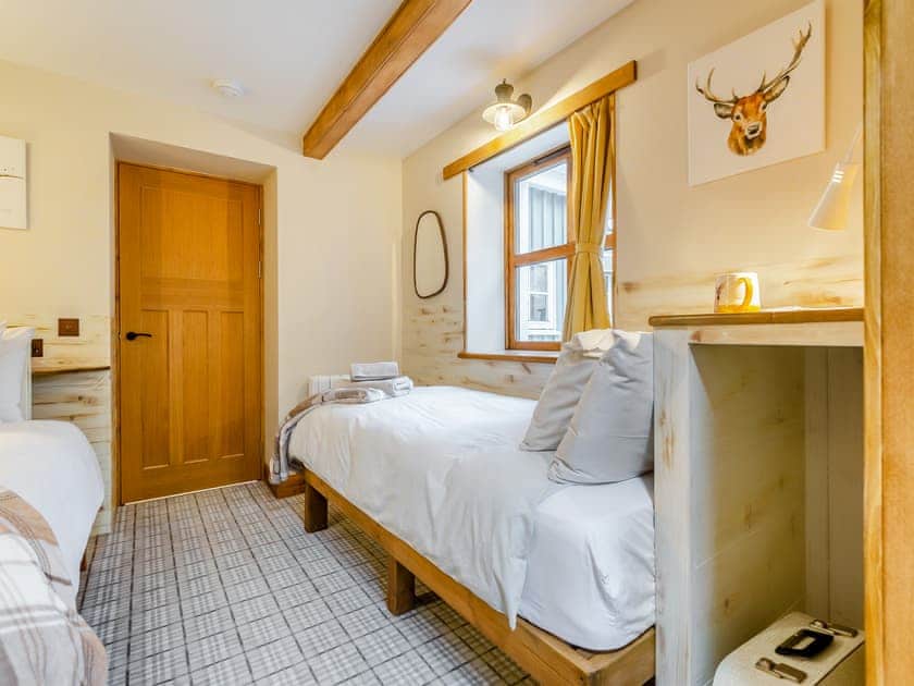 Twin bedroom | Tigh-na-Sgoile, Foxhole, near Beauly