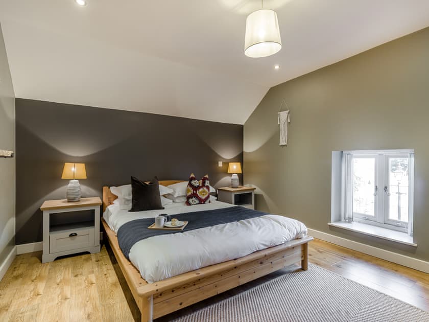 Double bedroom | The Milking Parlour - Shady Hall Farm, Sheffield