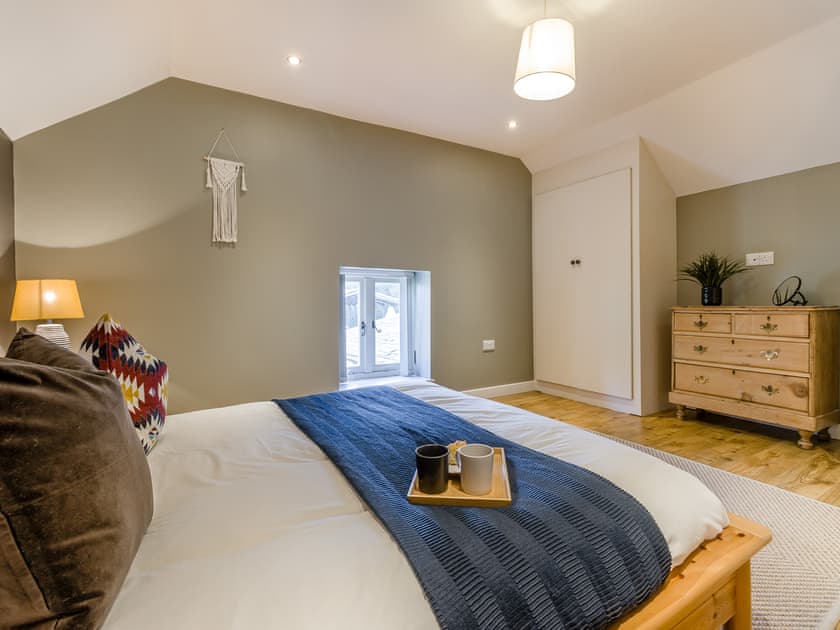 Double bedroom | The Milking Parlour - Shady Hall Farm, Sheffield