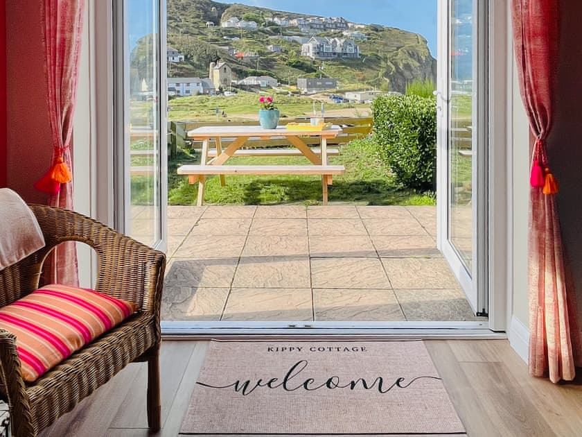 Back garden ocean view  | Kippy Cottage, Porthtowan