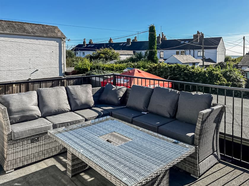 Sitting-out-area | The Rising Sun, Deal